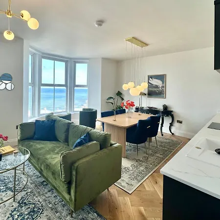 The Admirals Quarters Apartment *