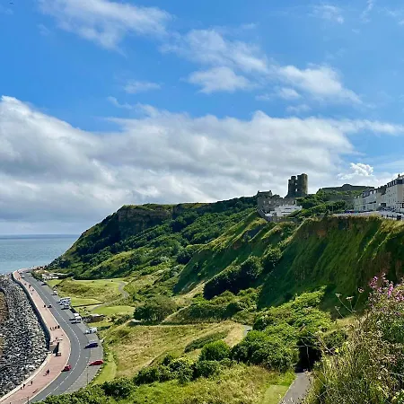 アパート The Admirals Quarters *