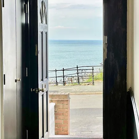 The Admirals Quarters Apartment Scarborough