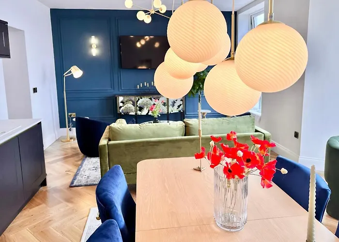 The Admirals Quarters *