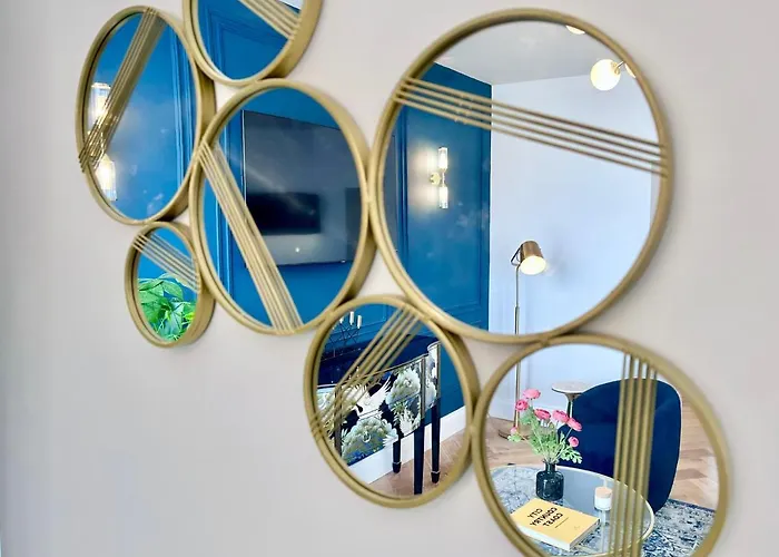 The Admirals Quarters アパート *