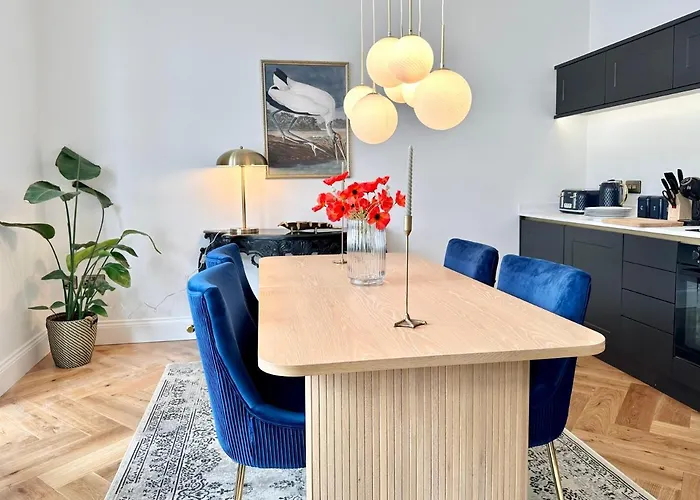 The Admirals Quarters *