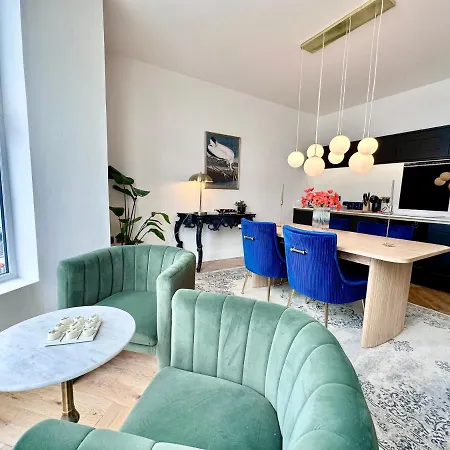 The Admirals Quarters *