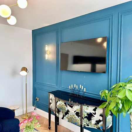 Apartment The Admirals Quarters *