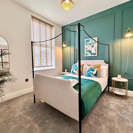 The Admirals Quarters *